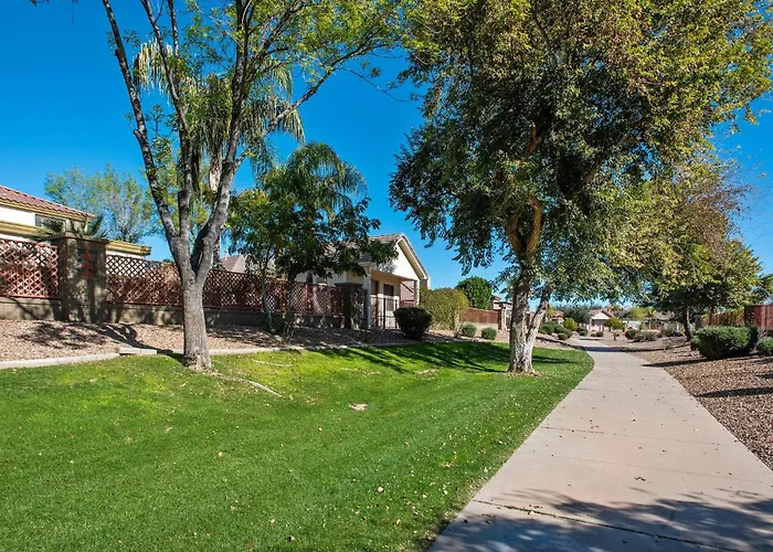 Elm Casita Apts * Litchfield Park